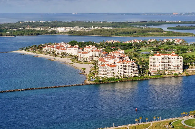 Fisher Island, stop in United States — photo 4