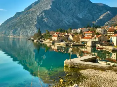 Uvala Ljuta, anchorage in Prčanj, Montenegro — photo 3