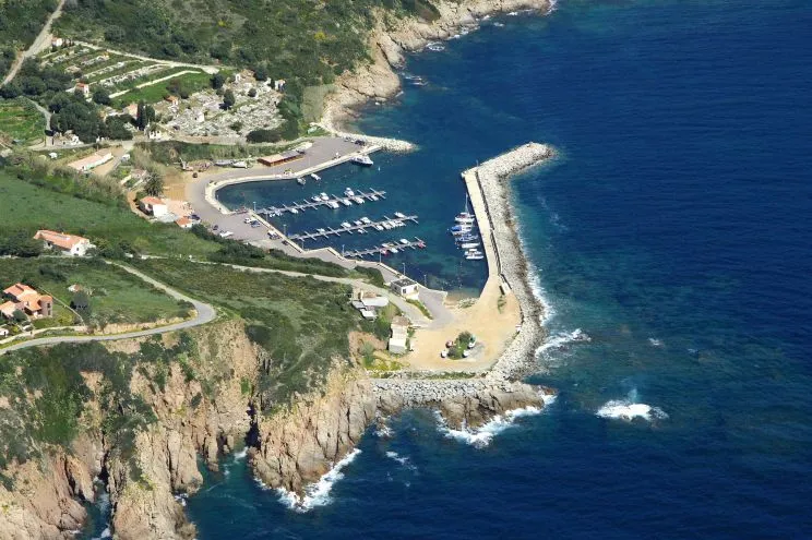 Port de Cargèse, marina in France — photo 4