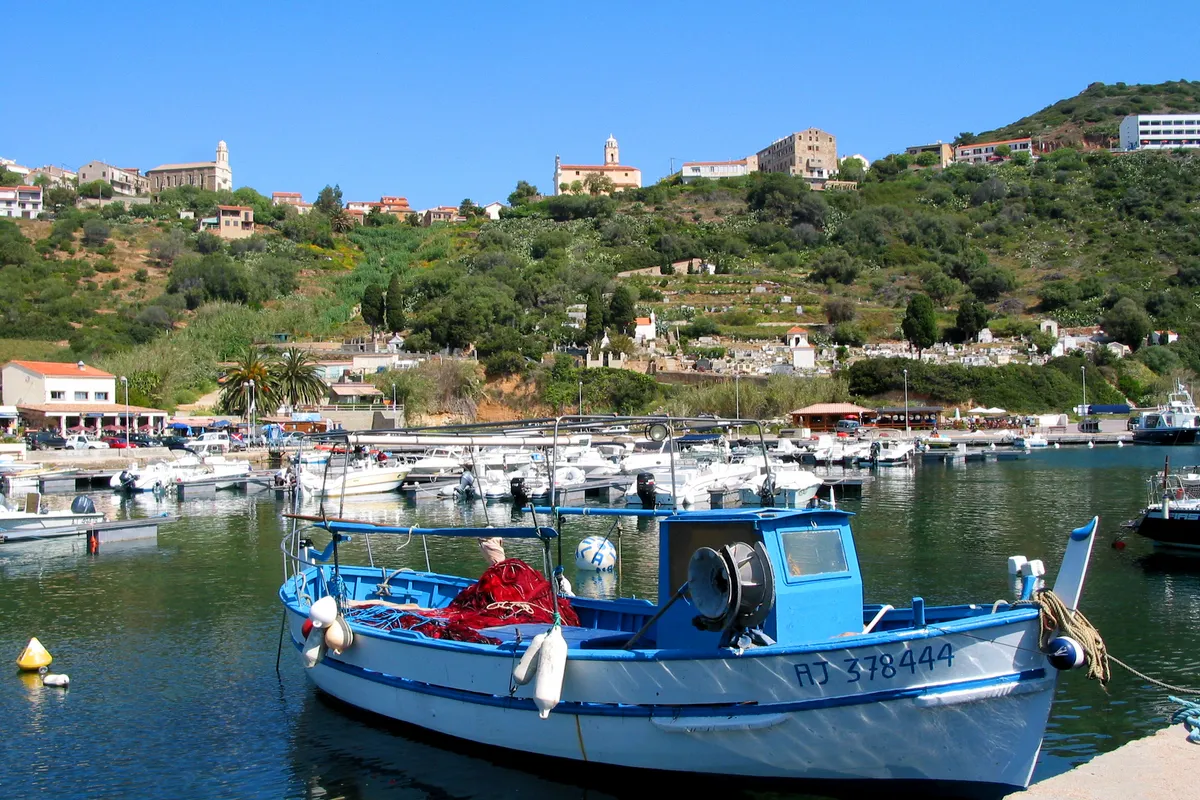 Port de Cargèse, marina in France — photo 7