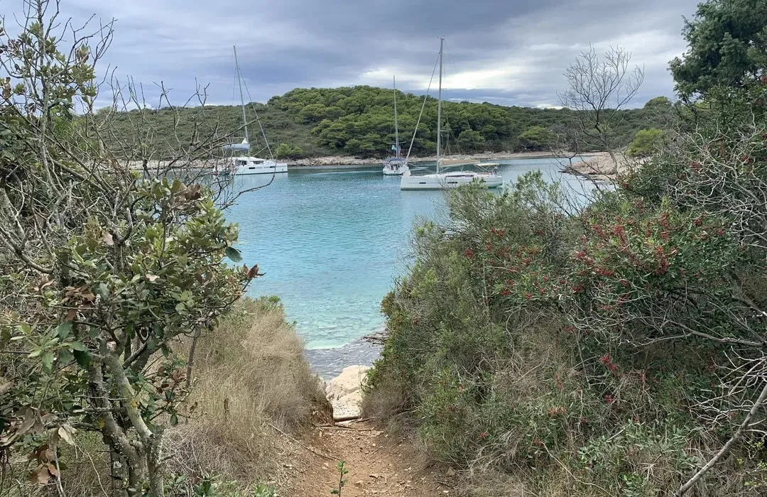 Uvala Vlaka, anchorage in Hvar town, Croatia — photo 3
