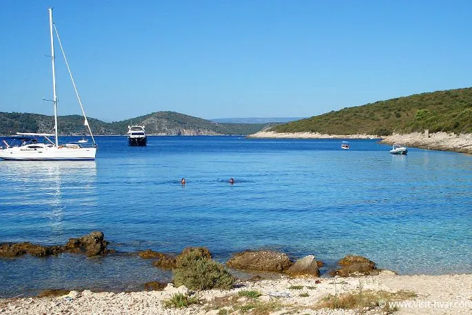 Uvala Vlaka, anchorage in Hvar town, Croatia — photo 8