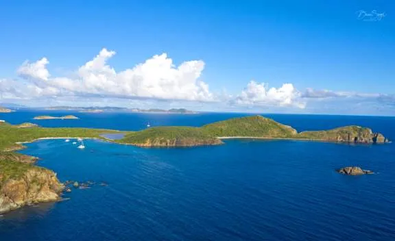 Salt Island Bay, anchorage in East End, British Virgin Islands — photo 6