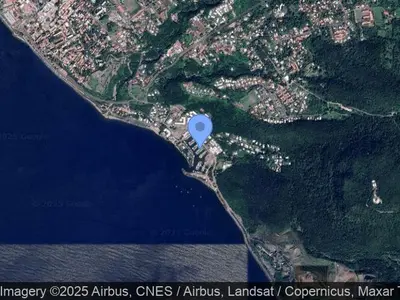 Anse Sous le Vent, anchorage in Terre-de-Haut, France — photo 2