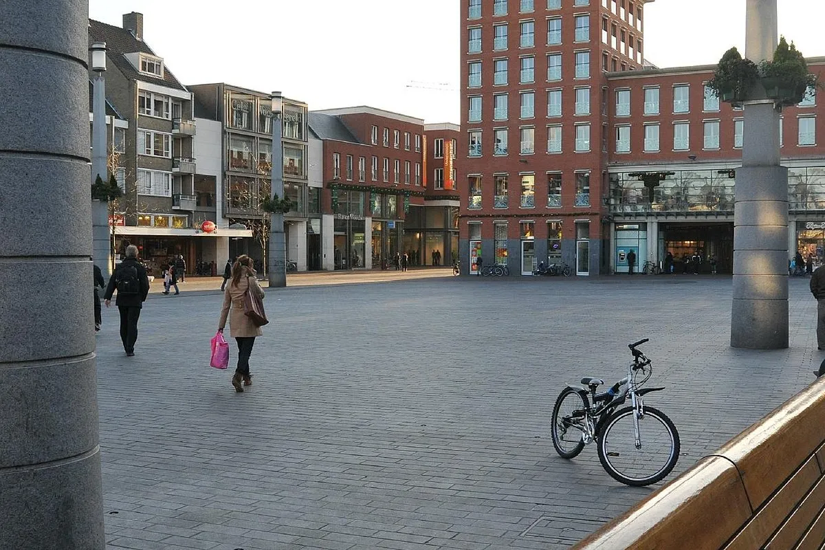 Statenplein, stop in Netherlands — photo 2