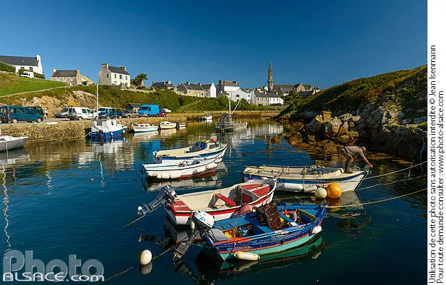 Port de Lampaul, anchorage in France — photo 4
