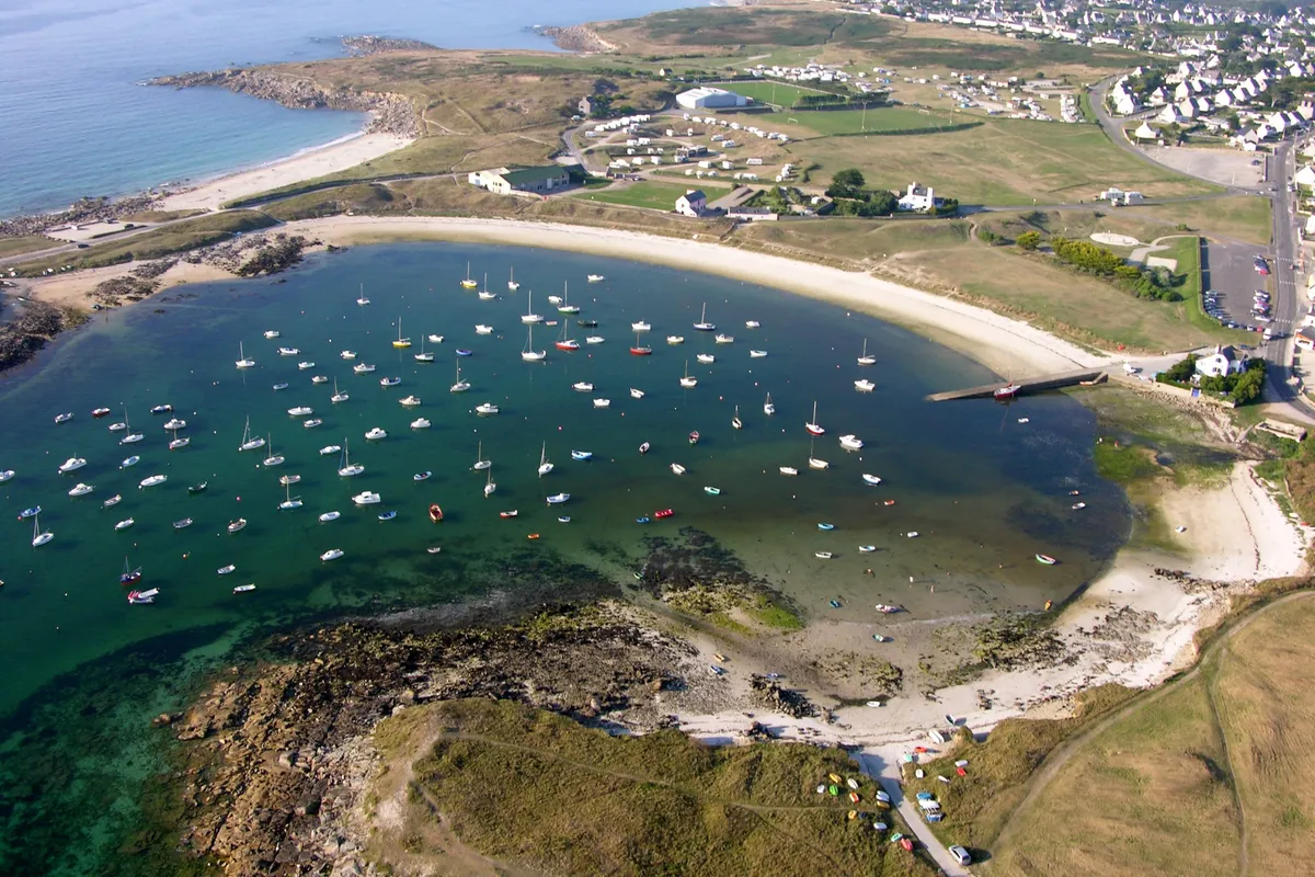 Port de Lampaul, anchorage in France