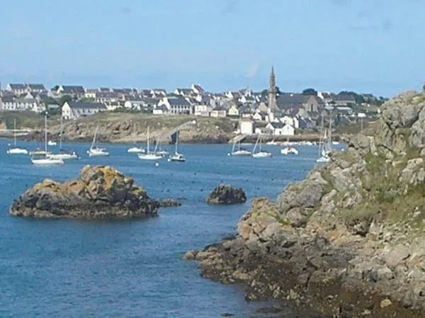 Port de Lampaul, anchorage in France — photo 7