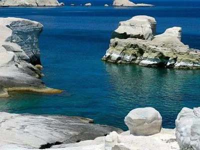 Sarakiniko Beach, stop in Greece — photo 4