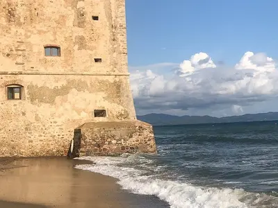 Spiaggia liberale delle Torezze, stop in Italy — photo 3