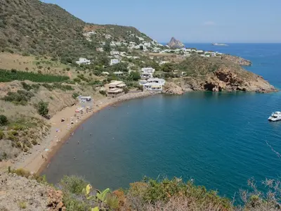 Spiaggia dell'Asino, stop in Lipari, Italy — photo 3