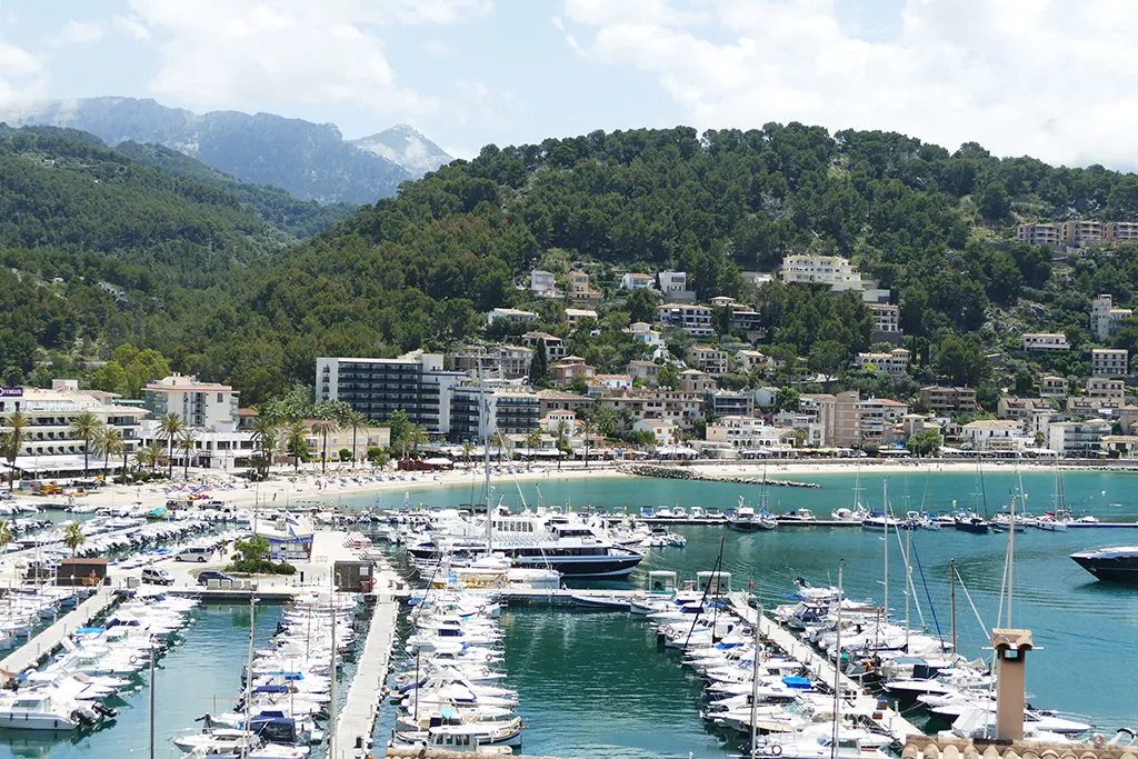 Badia de Sóller, anchorage in Sóller — photo 5