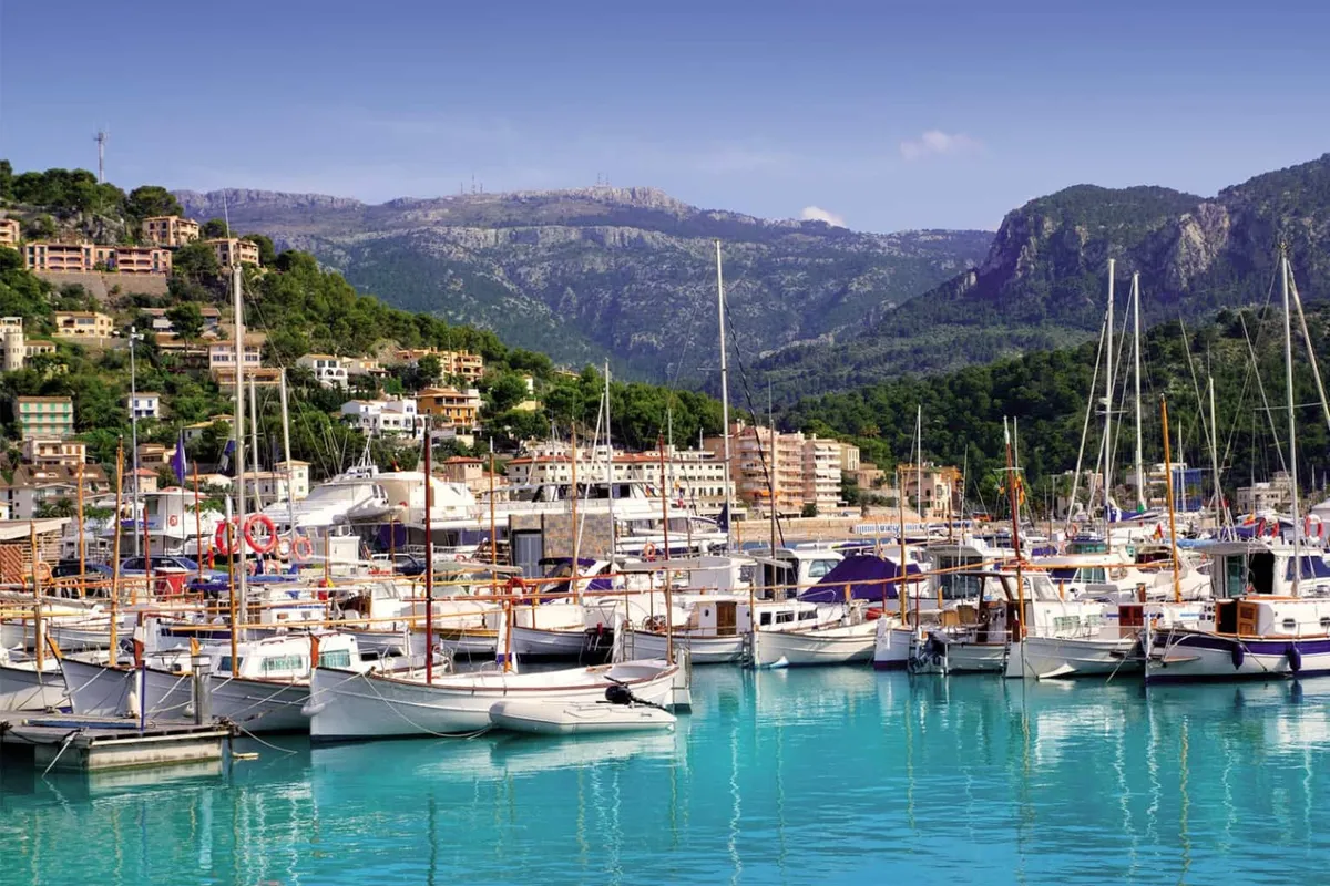 Badia de Sóller, anchorage in Sóller