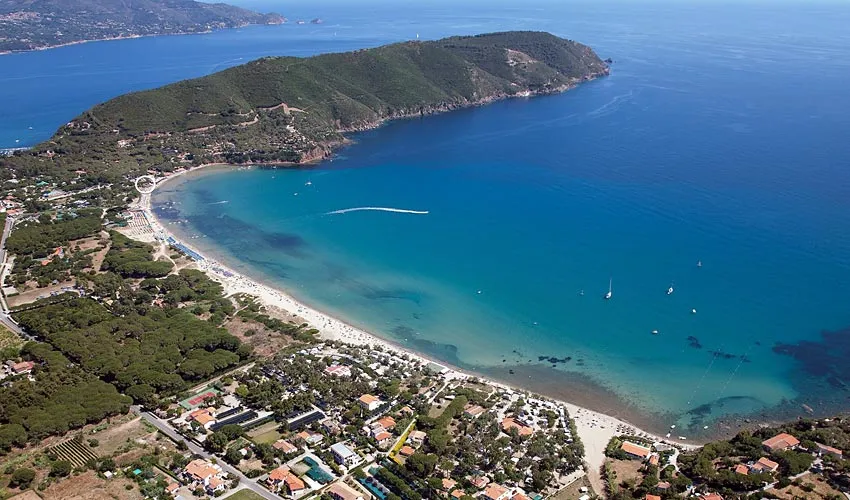 Spiaggia di Lacona, stop in Italy — photo 3