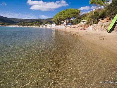 Spiaggia di Lacona, stop in Italy — photo 4