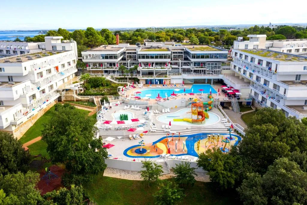 Plava laguna, stop in Croatia — photo 3