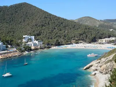 Cala Llonga, anchorage in Santa Eulària des Riu, Spain — photo 5