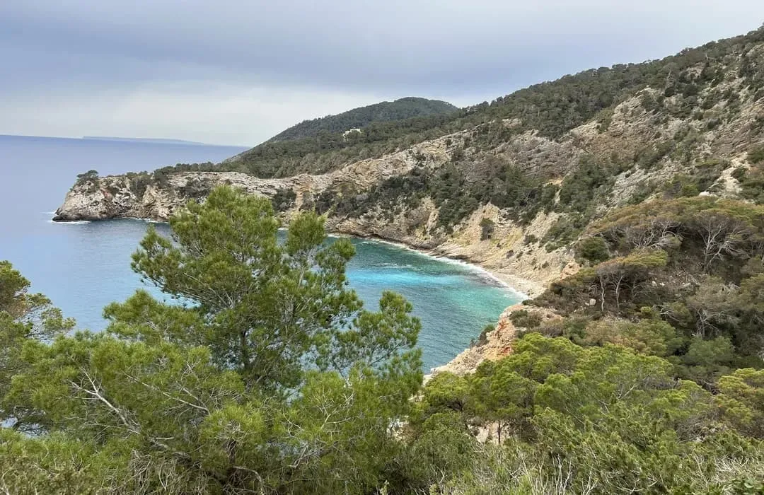 Cala Llonga, anchorage in Santa Eulària des Riu, Spain — photo 3