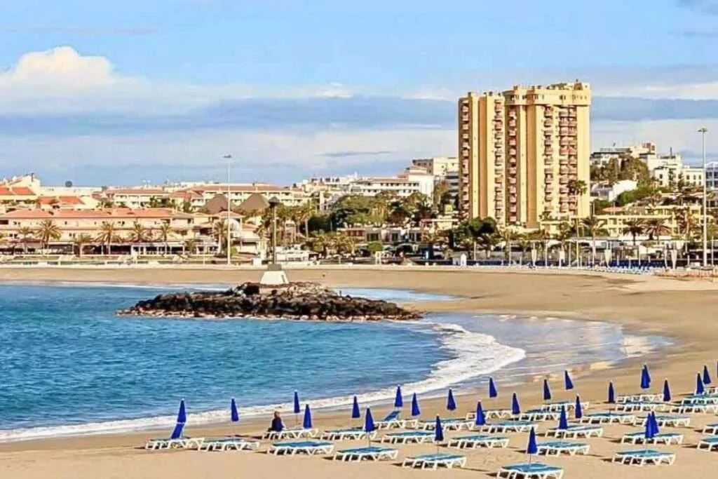 Playa de las Vistas, anchorage in Arona, Spain — photo 6