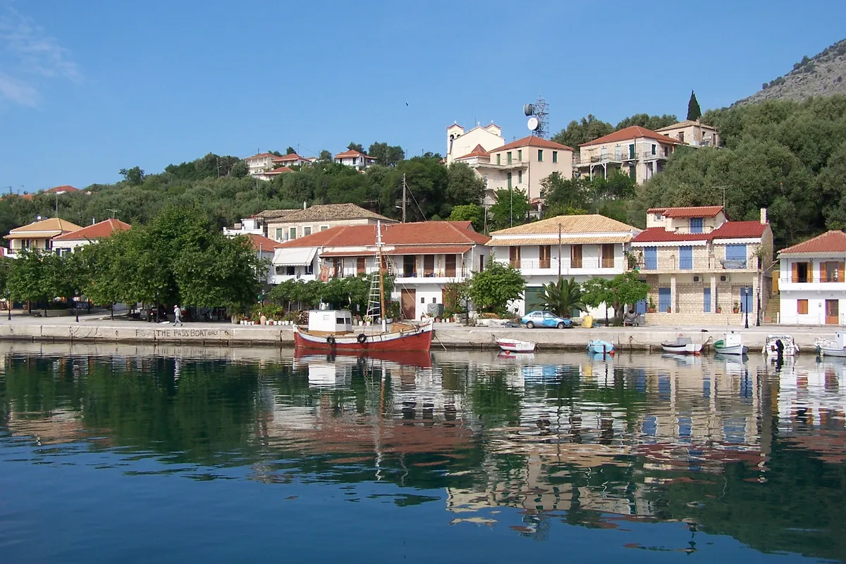 Gerolimnionas, stop in Municipal Unit of Kalamos, Greece — photo 3