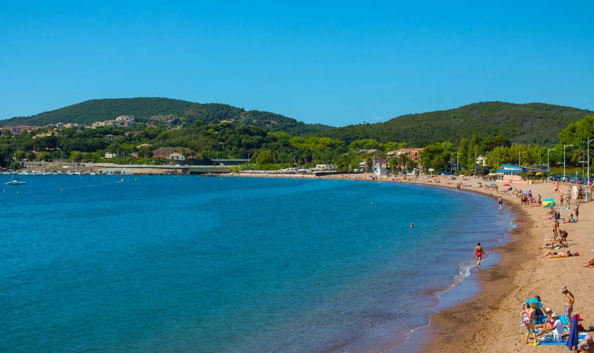 Port d'Agay, stop in Saint-Raphaël, France