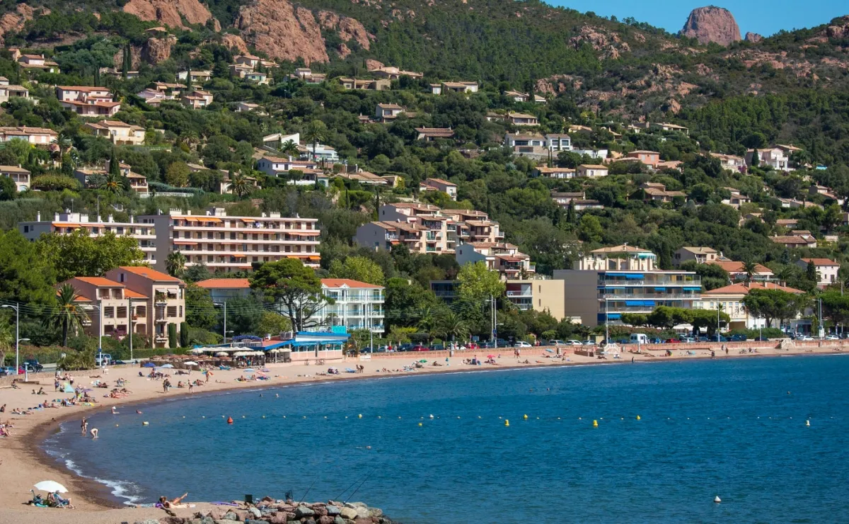 Port d'Agay, stop in Saint-Raphaël, France — photo 5