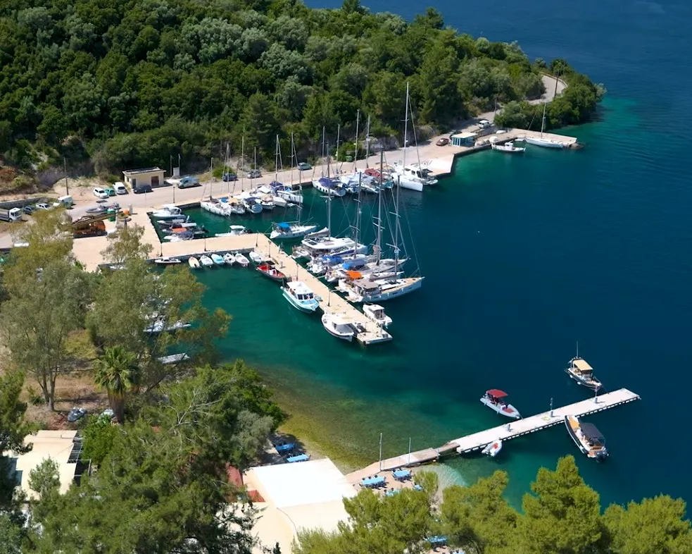 Órmos Eliá, anchorage in Katomeri, Greece — photo 2