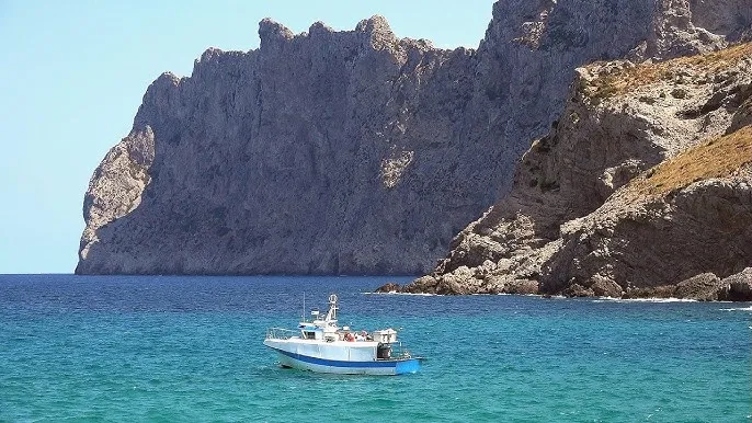 Cala Sant Vicenç, anchorage in Port de Pollença, Spain — photo 9