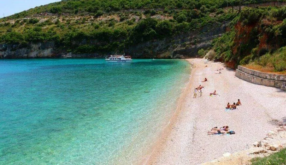 Makrys Gialos, stop in Greece — photo 4