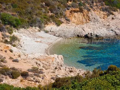 Anse de l'Oscelluccia, anchorage in Calvi, France — photo 3