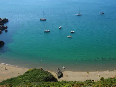 Dixcart Bay, anchorage in Vale, Guernsey — photo 3
