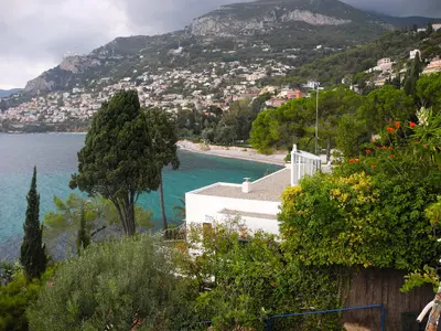 Cap Moderne, stop — photo 4