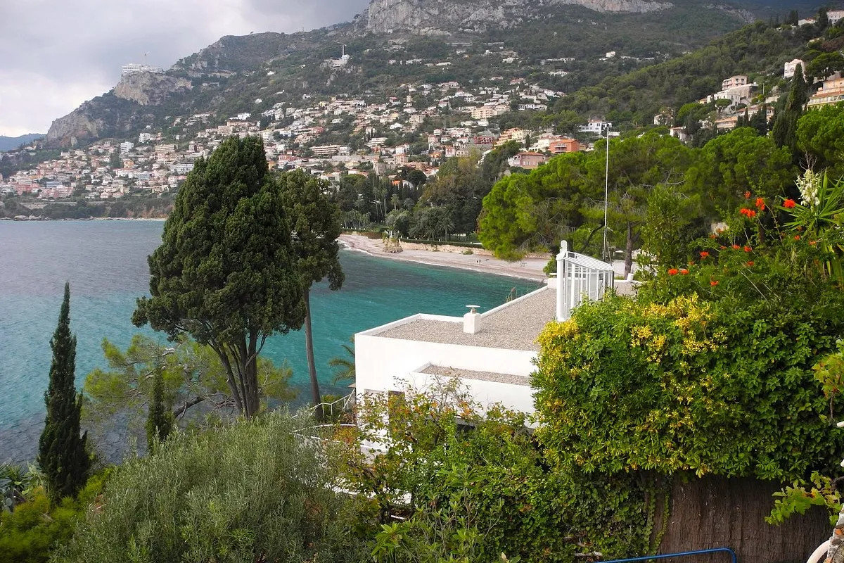 Cap Moderne, stop — photo 4