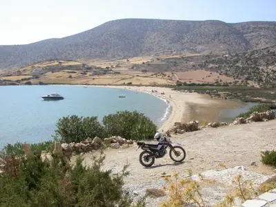 Kalantos Beach, stop in Greece — photo 2