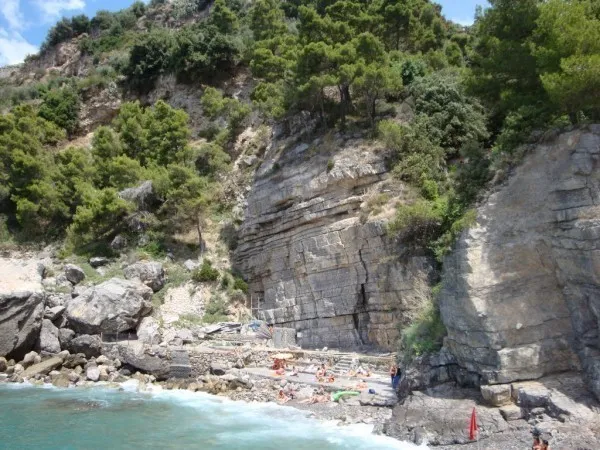 Gavitella beach, stop in Arienzo, Italy — photo 6