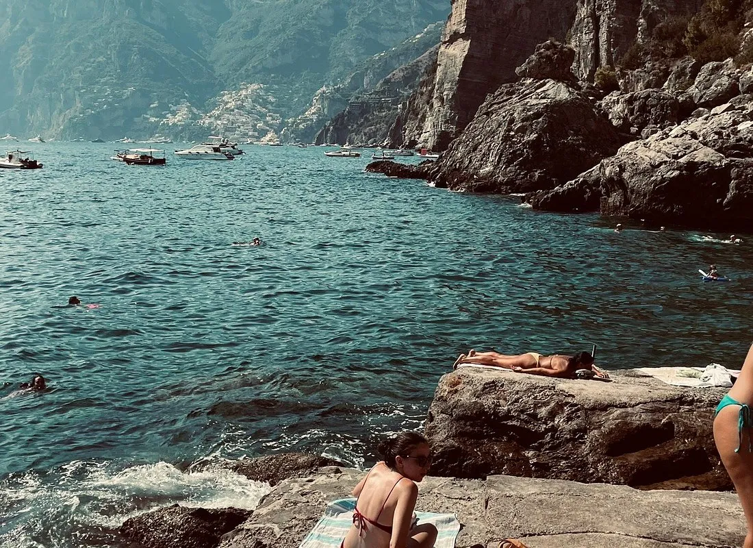Gavitella beach, stop in Arienzo, Italy — photo 4