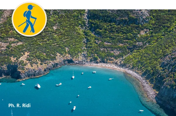 Cala del Ceppo, anchorage in France