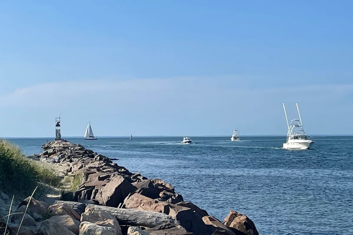 Montauk Harbor, harbour in Town of East Hampton, United States — photo 4