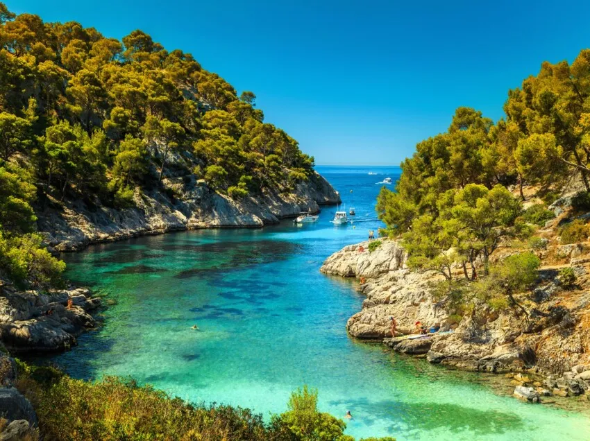 Calanque Saint-Pierre, anchorage in France — photo 2