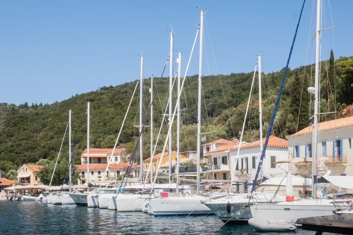 Kioni Bay, anchorage in Stavros, Greece — photo 5