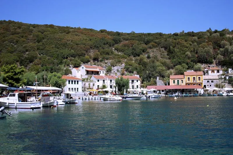 Kioni Bay, anchorage in Stavros, Greece — photo 2