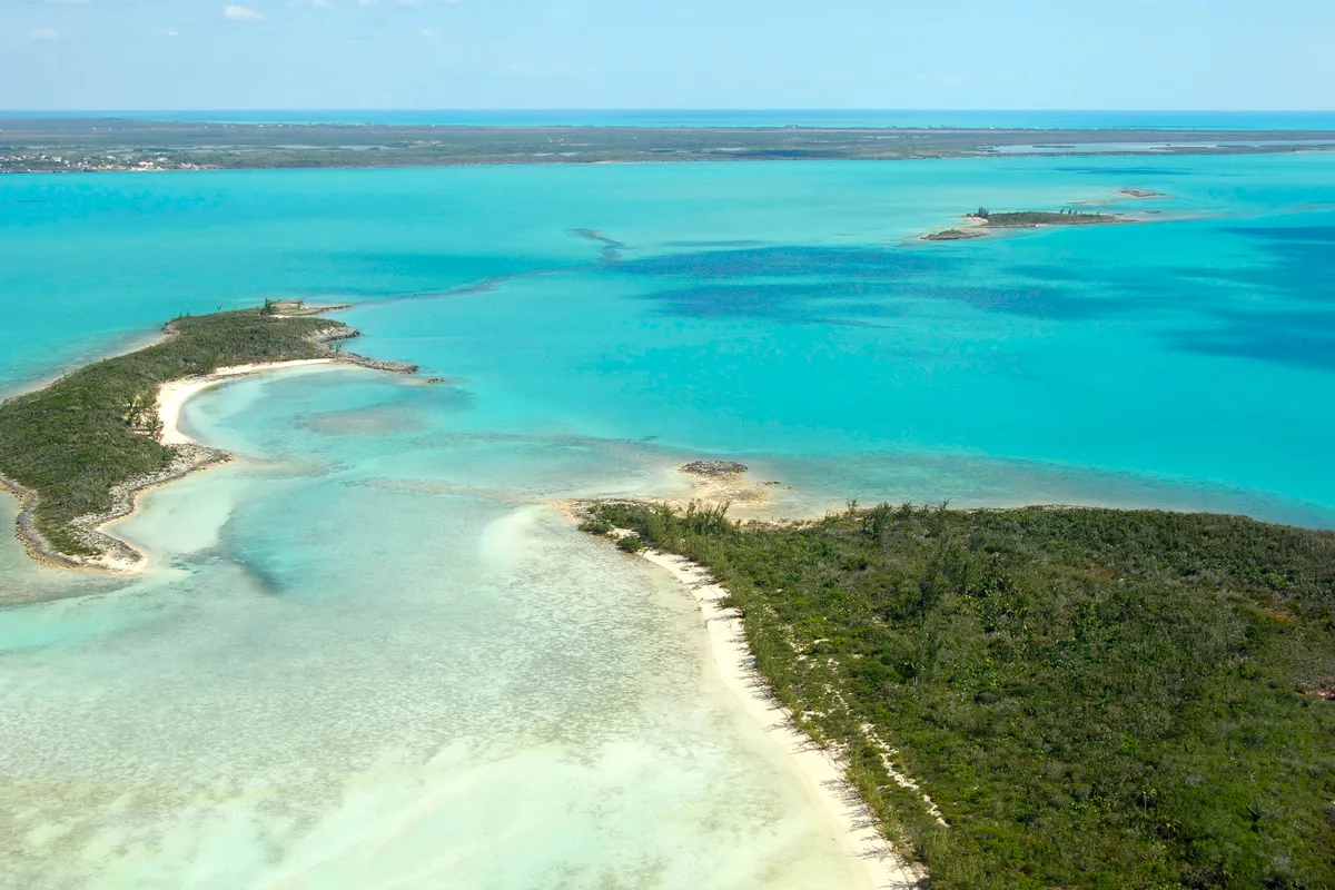Meeks Patch Island Anchorage in North Eleuthera, Bahamas — photo 2