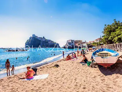 Spiaggia del Muro Rotto