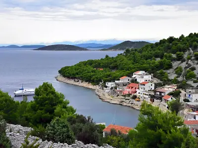 Uvala Potprisliga, anchorage in Grad Šibenik, Croatia — photo 4