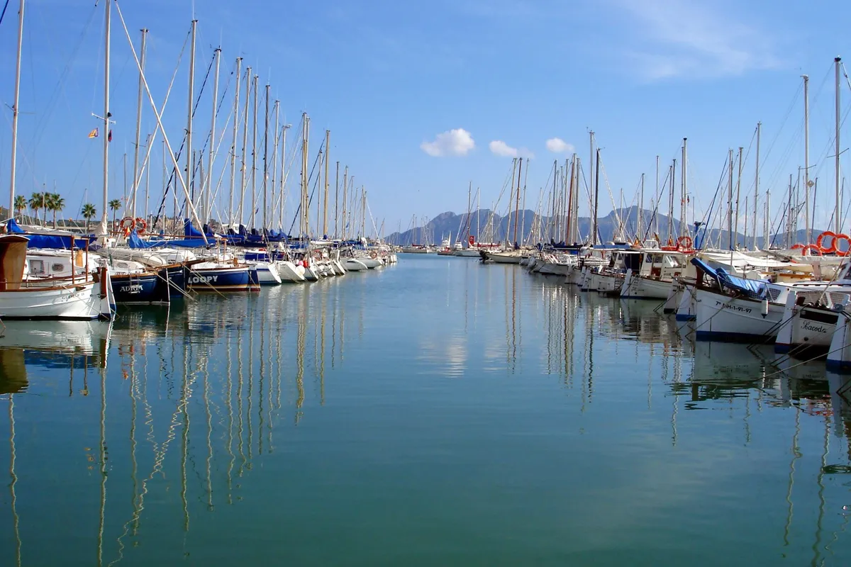 8m, 14.50€, stop in Port de Pollença, Spain — photo 4