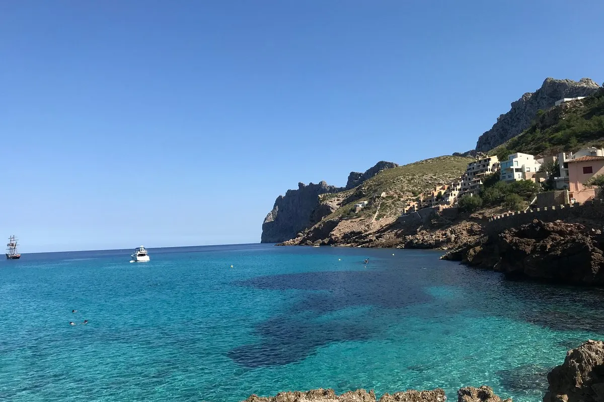 8m, 14.50€, stop in Port de Pollença, Spain — photo 6