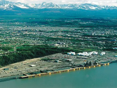 Port és Saies