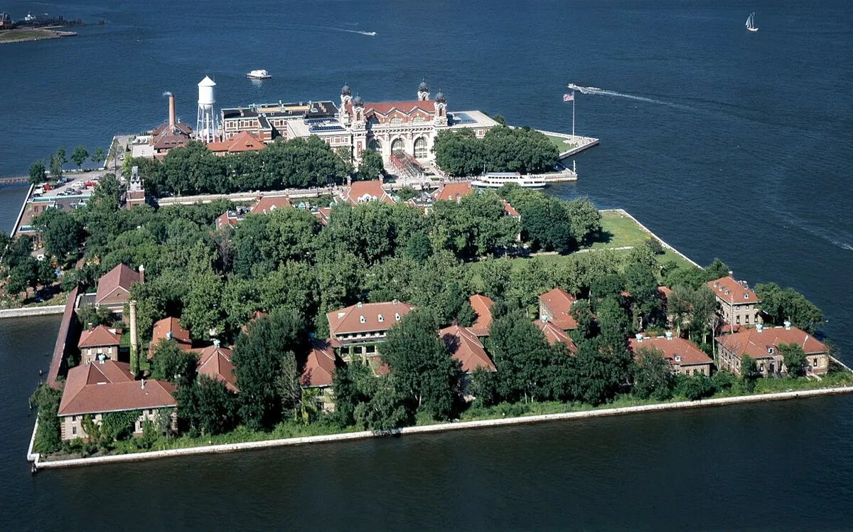 Ellis Island, stop in United States — photo 2