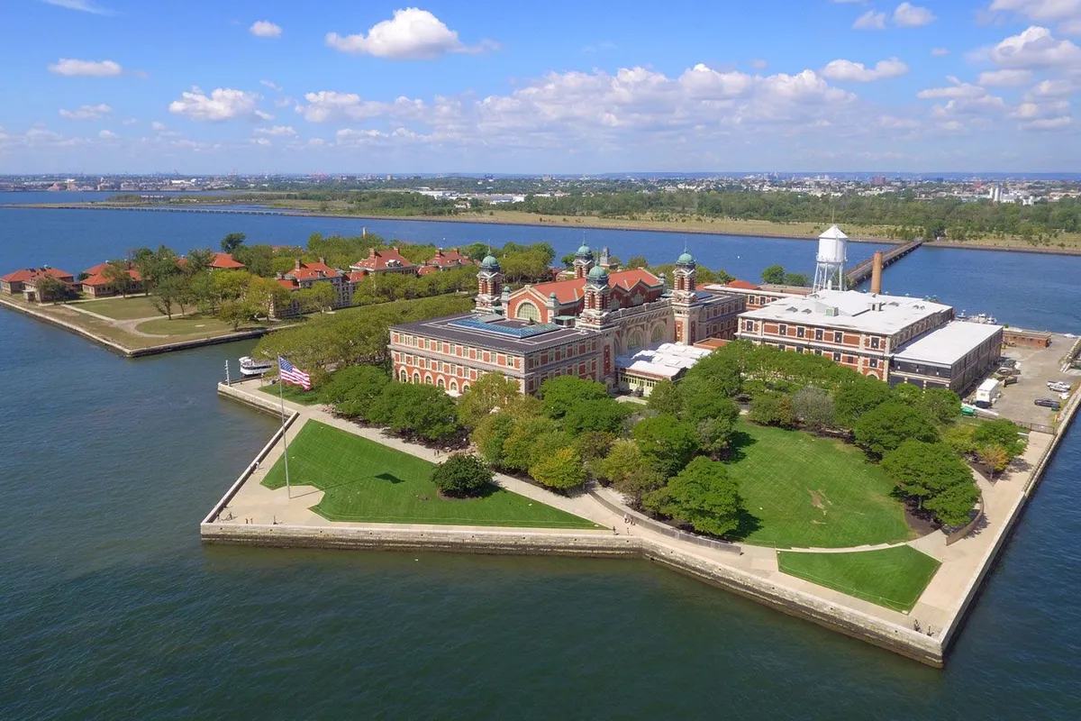 Ellis Island, stop in United States — photo 4