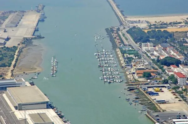 Real Club Náutico de Cádiz, marina in Cádiz, Spain — photo 7